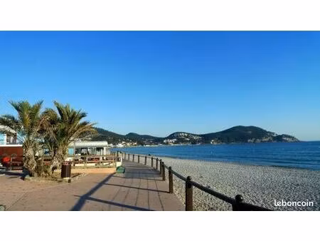 de septembre a mai lecques carré d'or 100 m plages grand t2 climatisé 60m2 + parking abrit