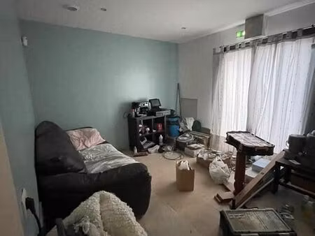 local professionnel 25m² – tatoueur / esthétique / libéral – axe passant