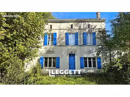 maison 11 pièces 212 m²