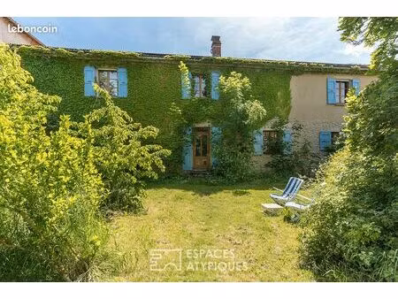 maison 7 pièces 148 m²