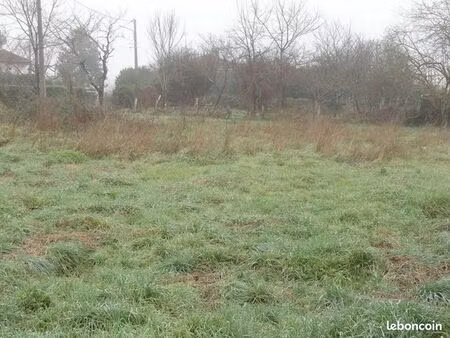 terrain 1 230 m² douzillac