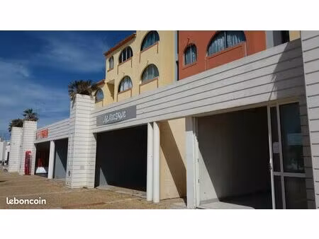 local commercial sur les quais saison 2026