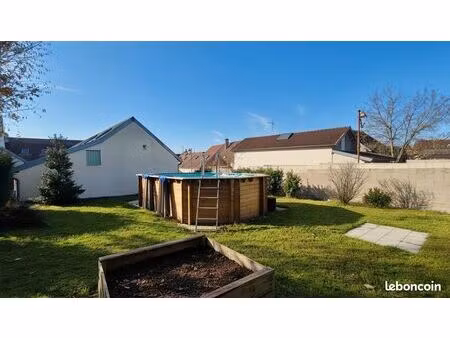 maison 6 pièces 150 m²