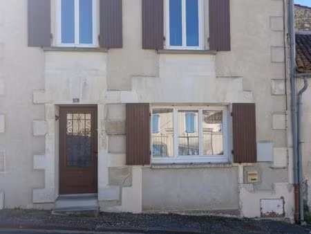 maison de village 3 pièces 84 m²