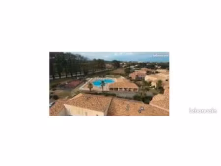 maison 2 chambres piscines jardin clos