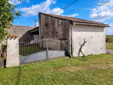 a vendre grange + appentis sur terrain de 192 m2