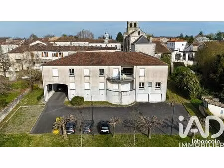 immeuble 569 m² roullet-saint-estèphe
