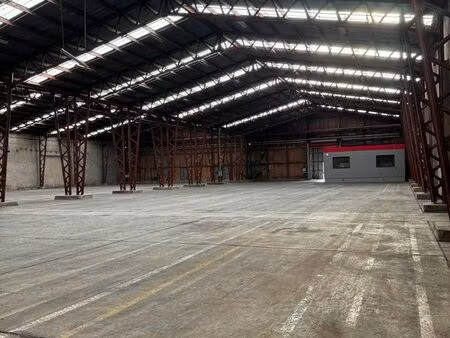 entrepot + bureaux - proche châteauroux