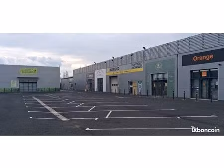 local magasin 190 m2