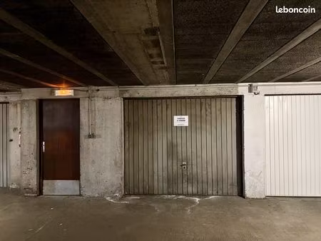 parking/box 14 m² échirolles