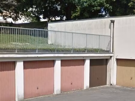 parking/box rennes