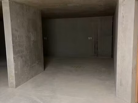 places de stationnement en sous-sol – résidence neuve – possibilité de box