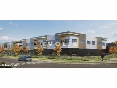 local d'activité 1 842 m²