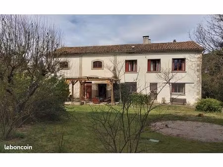 ancien chai en pierre coeur village grand terrain