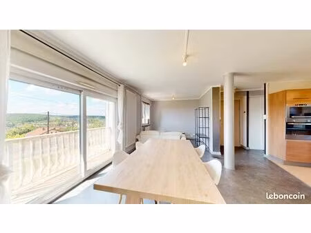 grand t4 lumineux et spacieux balcon et parking