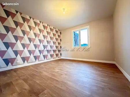 immeuble 248 m² champcevinel