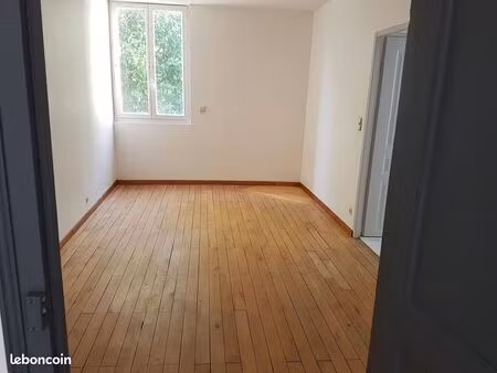 loue appartement t2 de 49m2