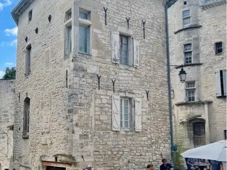 maison de village au cœur du centre historique