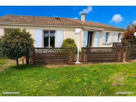 maison lumineuse au calme avec grand terrain – havre de paix à 8 mn de jonzac