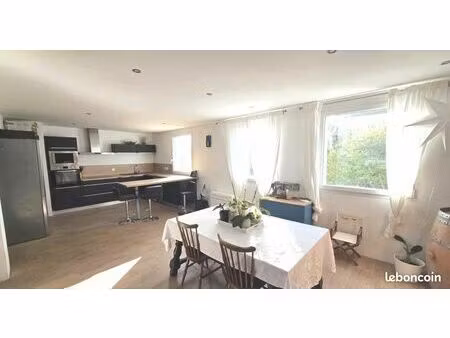 maison 5 pièces 94 m²