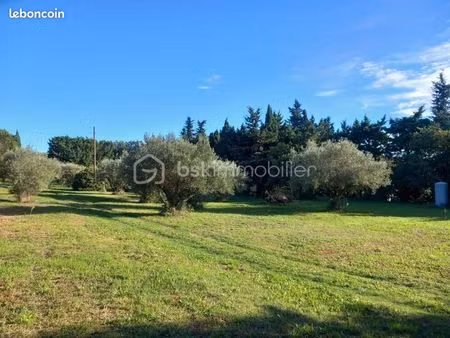 terrain 2 376 m² saint hilaire d ozilhan