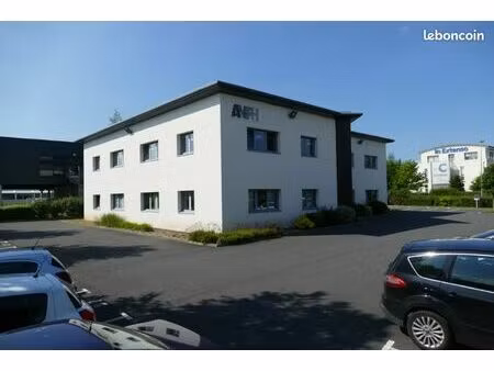 bureaux 54m2 avec 3 places de parking  caen nord