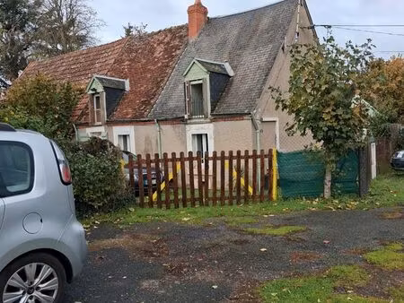 petite maison avec tres gd terrain