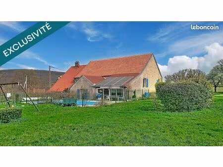 propriété 9 pièces 278 m²