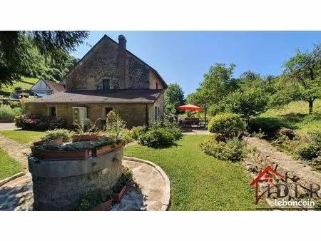 inconnu 9 pièces 240 m²