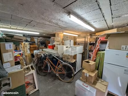 garage 4lx5 80p rue des hospices