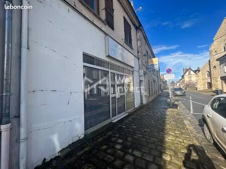 local commercial 70 m² boiscommun