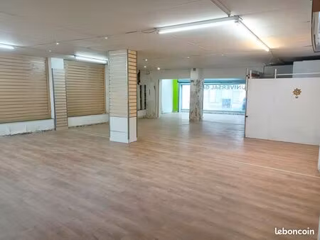 local commercial 200 m²