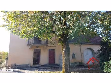 maison 9 pièces 241 m²