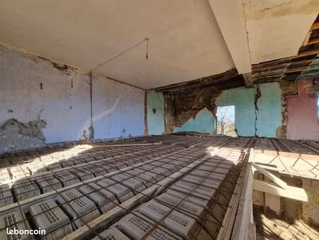 propriété 4 pièces 200 m²