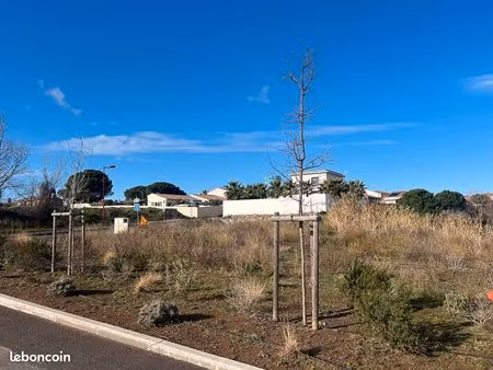 terrain 350 m² saint thibery