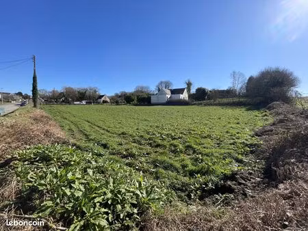 terrain 3760 m² trégourez