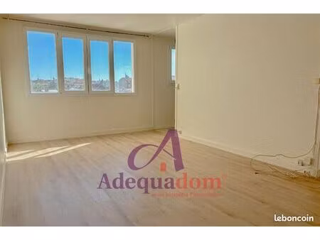 studio 1 pièce 30 m²