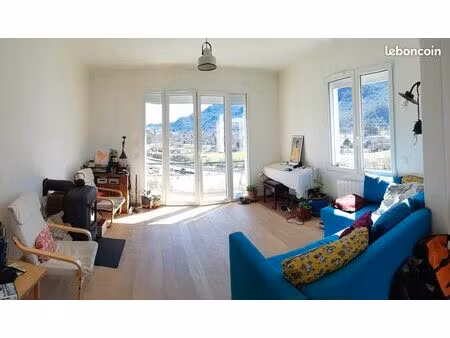 appartement t3 de 70 m2 à louer à die avec garage