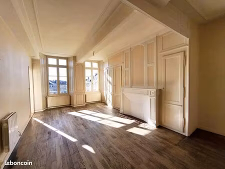 appartement 3 pièces 80 m²