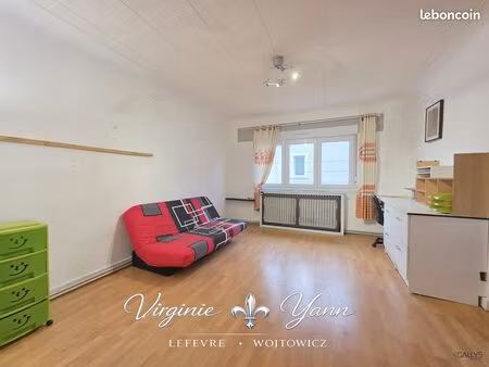 appartement 3 pièces 84 m²