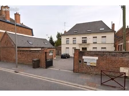 immeuble 20 pièces 436 m²