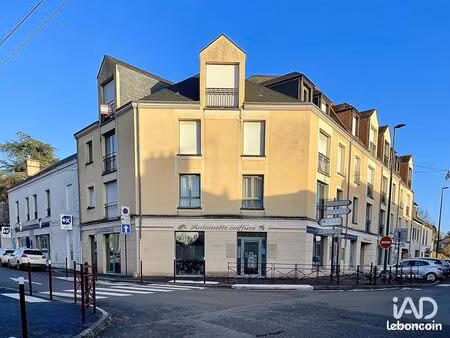 boutique 162 m² dourdan