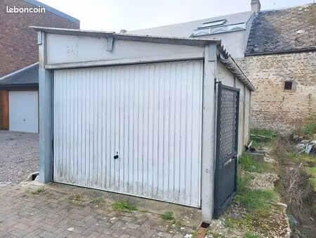 parking/box 44 m² caudry