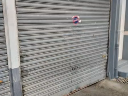garage à louer situé à denain