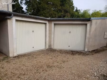 box/garage