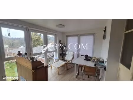 maison 8 pièces 136 m²