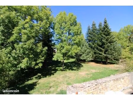 maison 22 pièces 440 m²