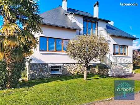 maison 6 pièces 163 m²