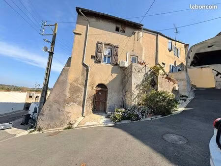 maison de village 2 faces + remise