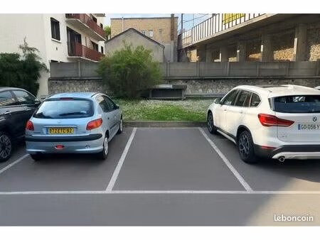 3 places de parking gare d’asnieres